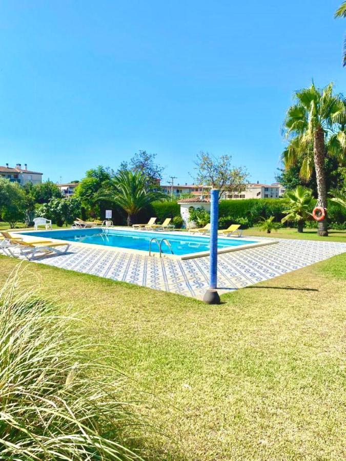 Complejo Colibri 8 Villa Cambrils Exteriör bild
